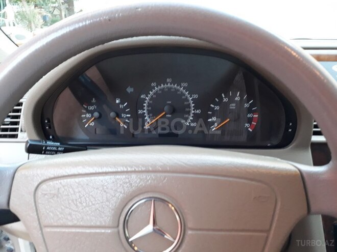 Mercedes C 230 1999, 235,000 km - 2.3 l - Bakı