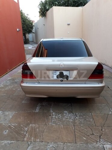 Mercedes C 230 1999, 235,000 km - 2.3 l - Bakı