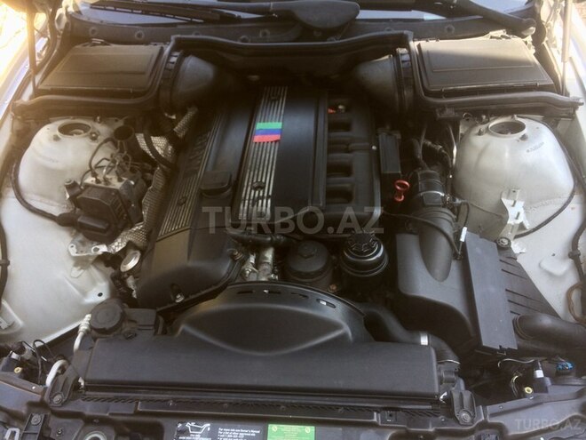 BMW 525 2001, 224,000 km - 2.5 l - Bakı