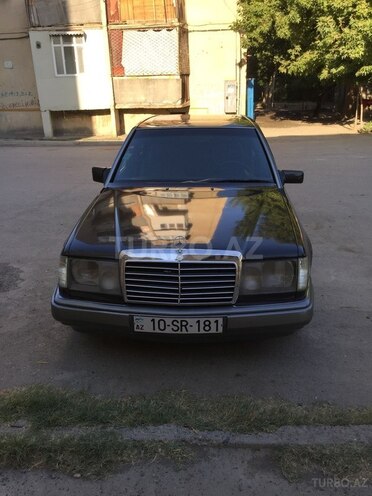 Mercedes E 220 1994, 430,567 km - 0.2 l - Mingəçevir