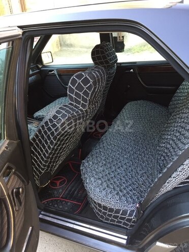 Mercedes E 220 1994, 430,567 km - 0.2 l - Mingəçevir