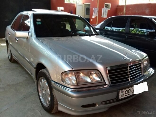 Mercedes C 180 1999, 215,000 km - 1.8 l - Bakı