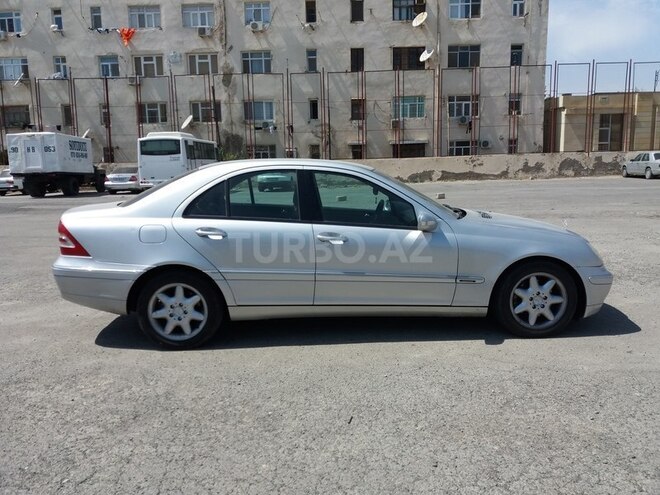 Mercedes C 240 2000, 237,000 km - 2.6 л - Bakı