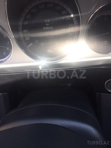 Mercedes E 250 2010, 94,000 km - 2.5 l - Bakı