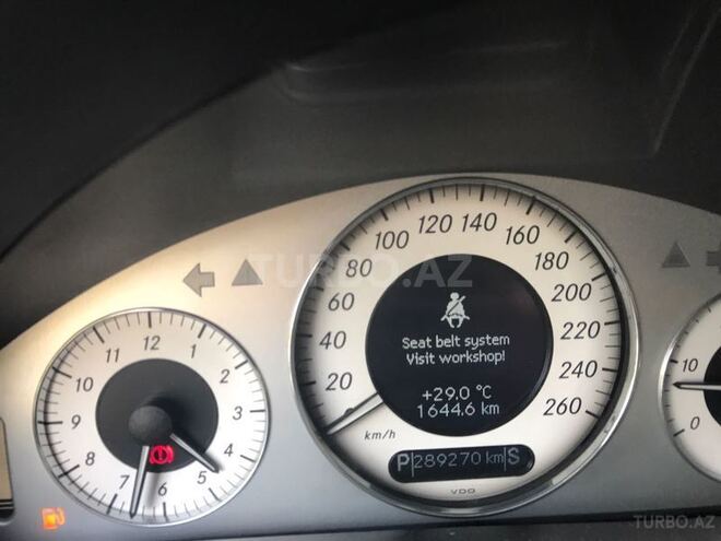 Mercedes E 220 2002, 289,000 km - 2.2 л - Bakı