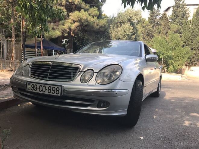 Mercedes E 220 2002, 289,000 km - 2.2 л - Bakı