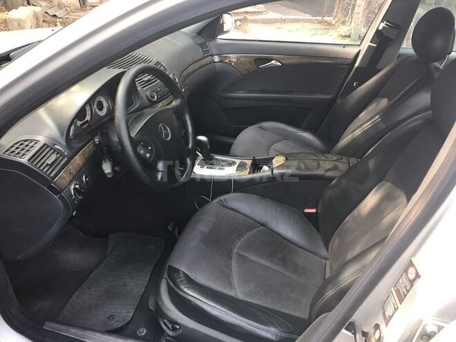Mercedes E 220 2002, 289,000 km - 2.2 л - Bakı