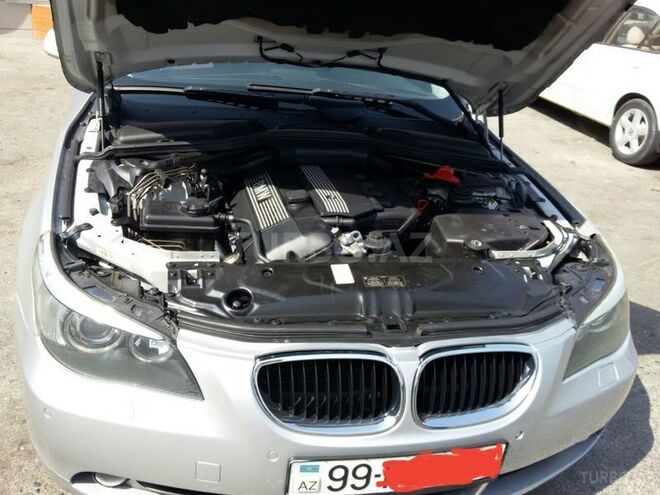 BMW 520 2004, 180,000 km - 2.0 l - Bakı