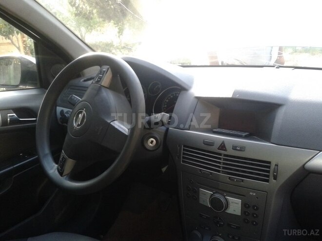 Opel Astra 2005, 327,000 km - 1.7 l - Bakı