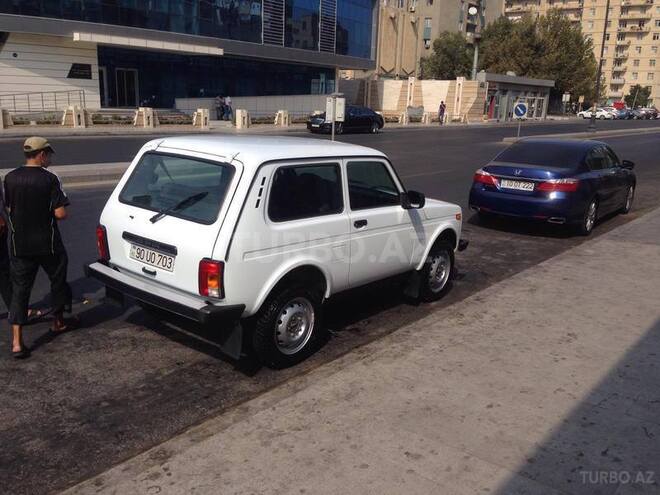 LADA (VAZ) Niva 2015, 15,000 km - 1.7 l - Bakı