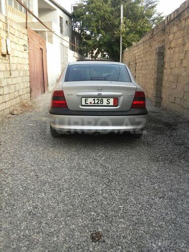 Opel Vectra 1998, 300,000 km - 2.0 l - Bakı