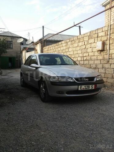 Opel Vectra 1998, 300,000 km - 2.0 l - Bakı
