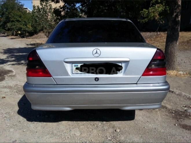 Mercedes C 220 1999, 175,000 km - 2.2 л - Gəncə
