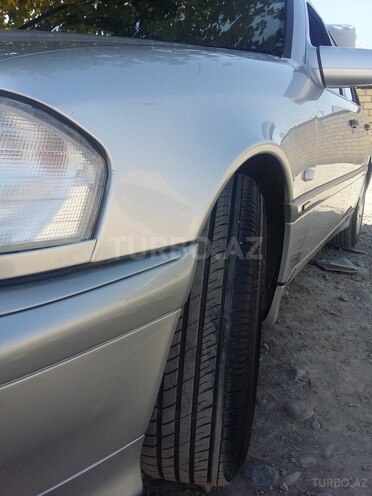 Mercedes C 220 1999, 175,000 km - 2.2 л - Gəncə