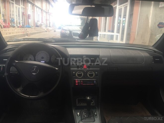Mercedes C 240 2000, 450,000 km - 2.6 l - Bakı