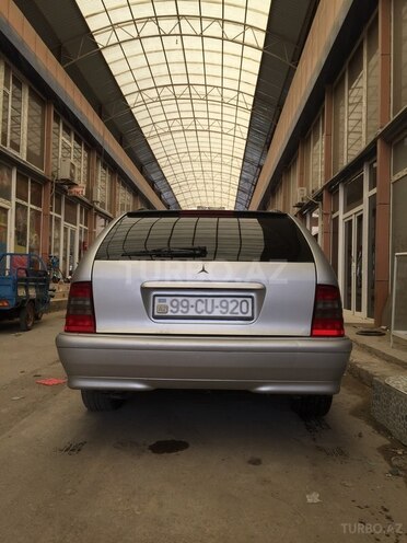 Mercedes C 240 2000, 450,000 km - 2.6 l - Bakı