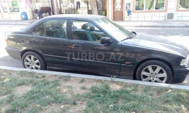 BMW 320 1995, 213,000 km - 2.0 l - Bakı