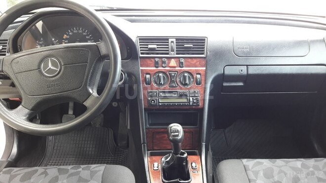 Mercedes C 220 2000, 350,000 km - 2.2 l - Bakı