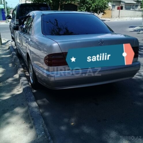 Mercedes E 220 1999, 33,000 km - 2.2 л - Bakı