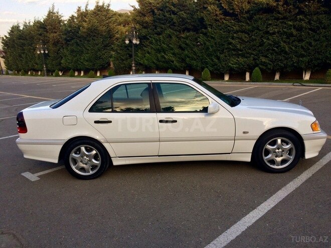 Mercedes C 240 1997, 261,161 km - 2.4 l - Bakı