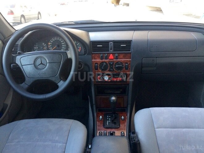 Mercedes C 240 1997, 261,161 km - 2.4 l - Bakı