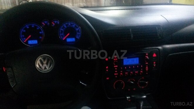Volkswagen Passat 2004, 134,000 km - 1.8 l - Bakı