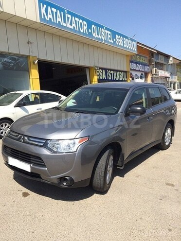 Mitsubishi Outlander 2013, 46,000 km - 2.4 л - Bakı