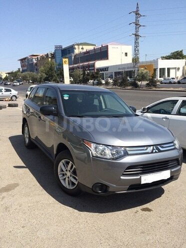 Mitsubishi Outlander 2013, 46,000 km - 2.4 л - Bakı