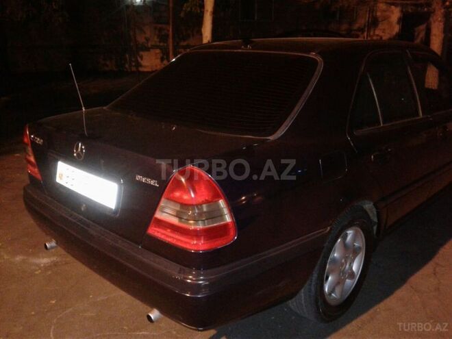 Mercedes C 220 1996, 387,000 km - 2.2 l - Sumqayıt
