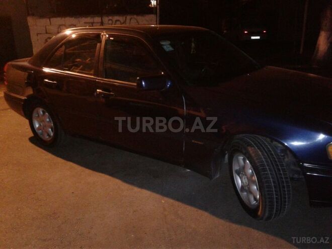 Mercedes C 220 1996, 372,000 km - 2.2 l - Sumqayıt