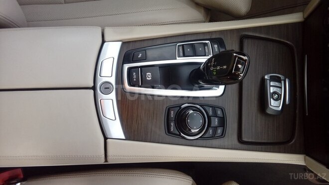 BMW 750 2012, 113,000 km - 4.4 l - Bakı