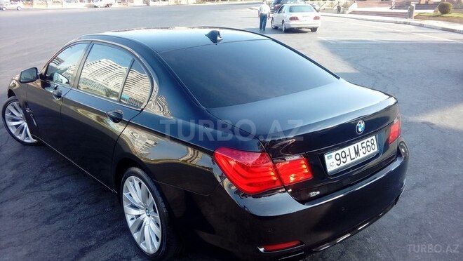 BMW 750 2012, 113,000 km - 4.4 l - Bakı