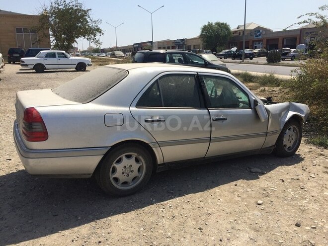 Mercedes C 200 1996, 200,000 km - 2.0 л - Sumqayıt