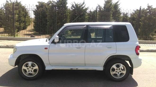Mitsubishi Pajero io 1999, 204,000 km - 1.8 l - Bakı