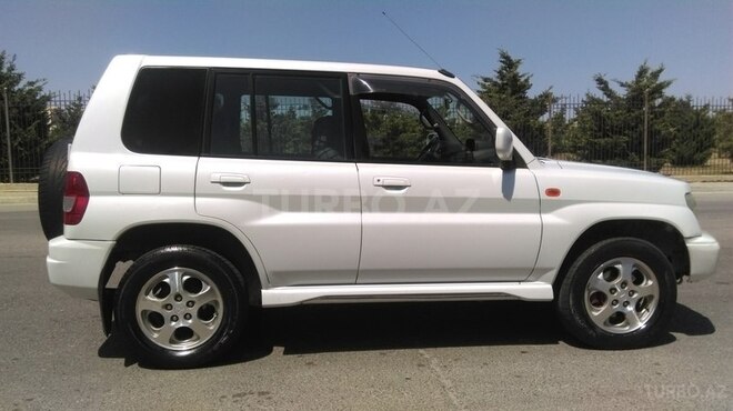 Mitsubishi Pajero io 1999, 204,000 km - 1.8 l - Bakı