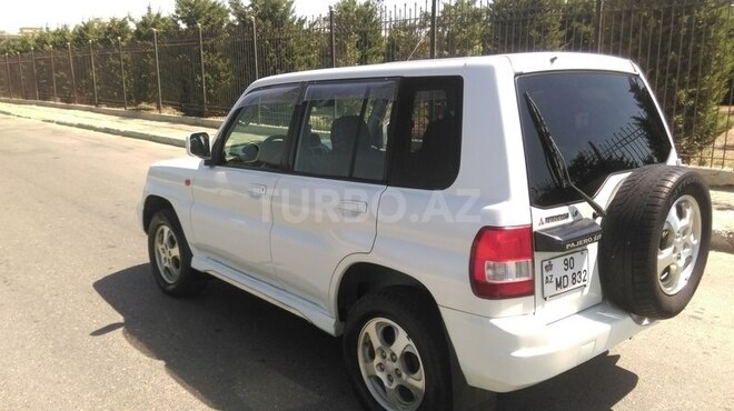 Mitsubishi Pajero io 1999, 204,000 km - 1.8 l - Bakı