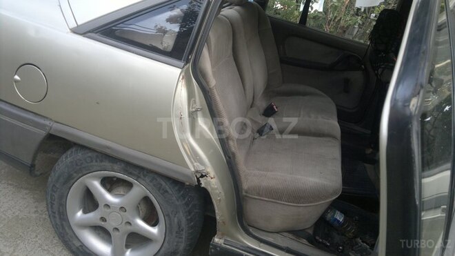 Opel Omega 1987, 228,000 km - 2.0 l - Sumqayıt