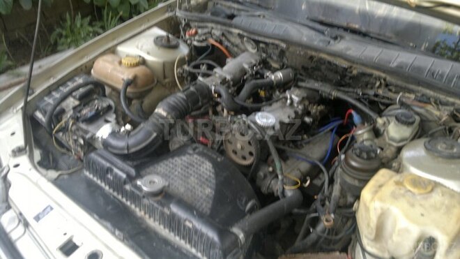 Opel Omega 1987, 228,000 km - 2.0 l - Sumqayıt