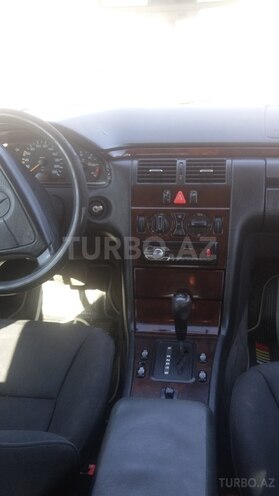 Mercedes E 300 1996, 227,000 km - 3.0 l - Bakı