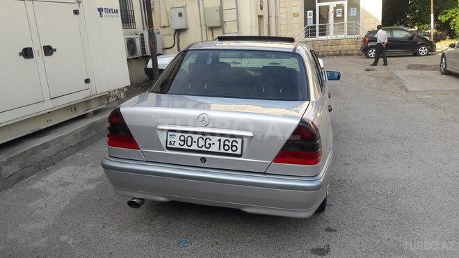 Mercedes C 180 1997, 262,000 km - 1.8 л - Bakı