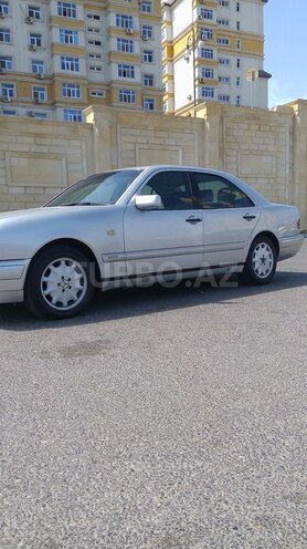 Mercedes E 300 1999, 440,800 km - 3.0 l - Bakı