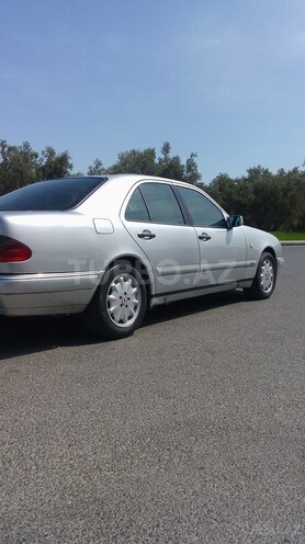 Mercedes E 300 1999, 440,800 km - 3.0 l - Bakı