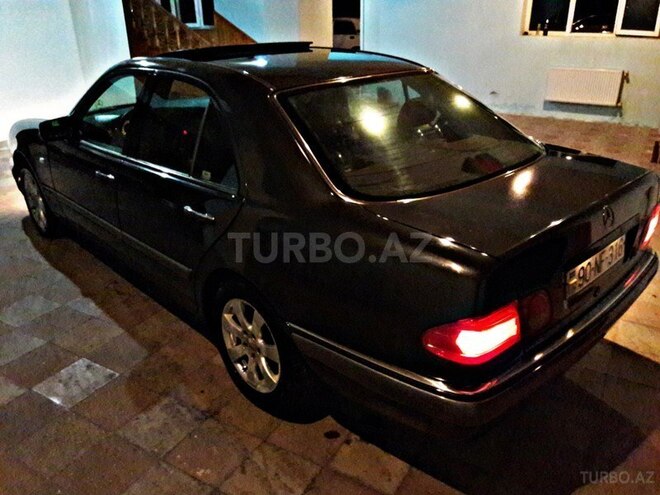 Mercedes E 320 1996, 220,000 km - 3.2 l - Bakı