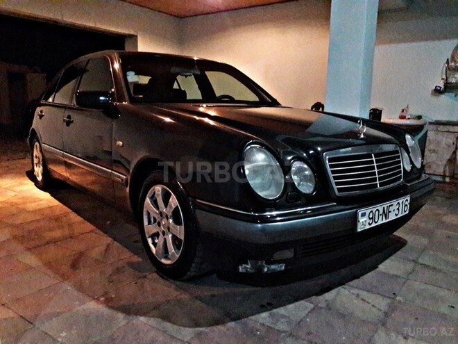 Mercedes E 320 1996, 220,000 km - 3.2 l - Bakı