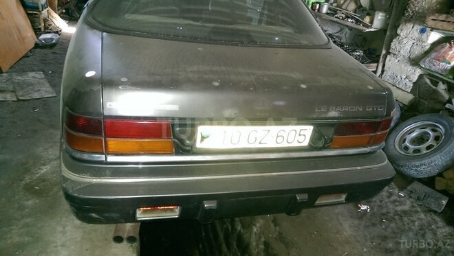 Chrysler  1989, 189,765 km - 2.2 l - Bakı