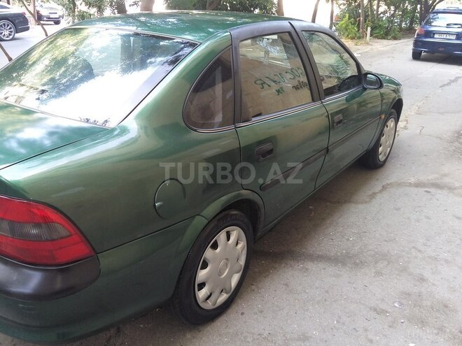 Opel Vectra 1996, 232,000 km - 1.6 l - Bakı