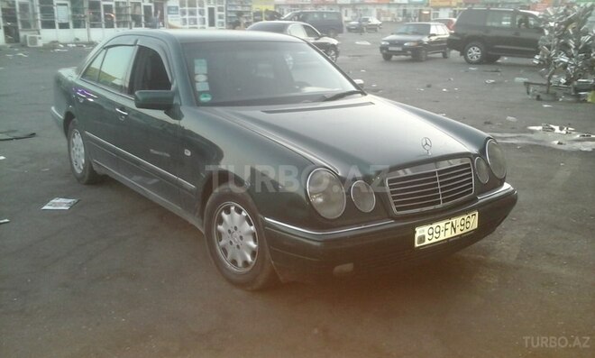 Mercedes E 240 1998, 152,000 km - 2.4 l - Bakı