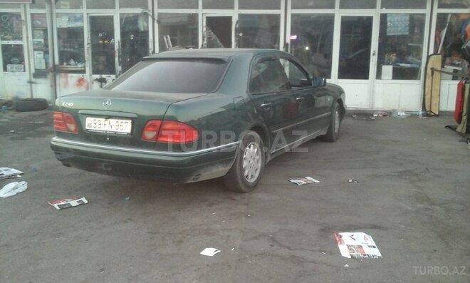 Mercedes E 240 1998, 152,000 km - 2.4 l - Bakı
