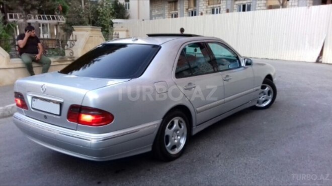 Mercedes E 240 2000, 23,565 km - 2.4 л - Bakı