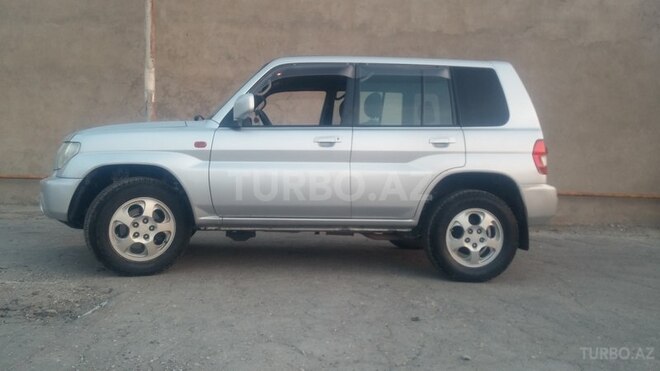 Mitsubishi Pajero io 2000, 230,000 km - 2.0 л - Bakı
